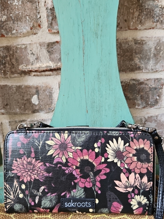 Sakroots Handbags - NWOT! Sakroots Floral Black Wallet Crossbody Wristlet